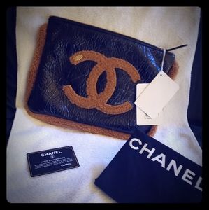 NWT Chanel soft clutch w/o strap